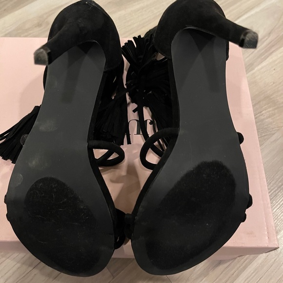 Black tassel/strapped 3.5inch heels - Picture 5 of 6